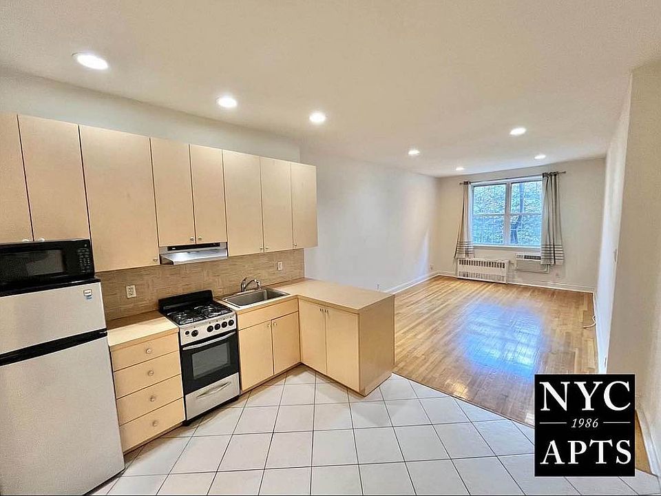 1st image of 1450 2nd Ave APT 3D