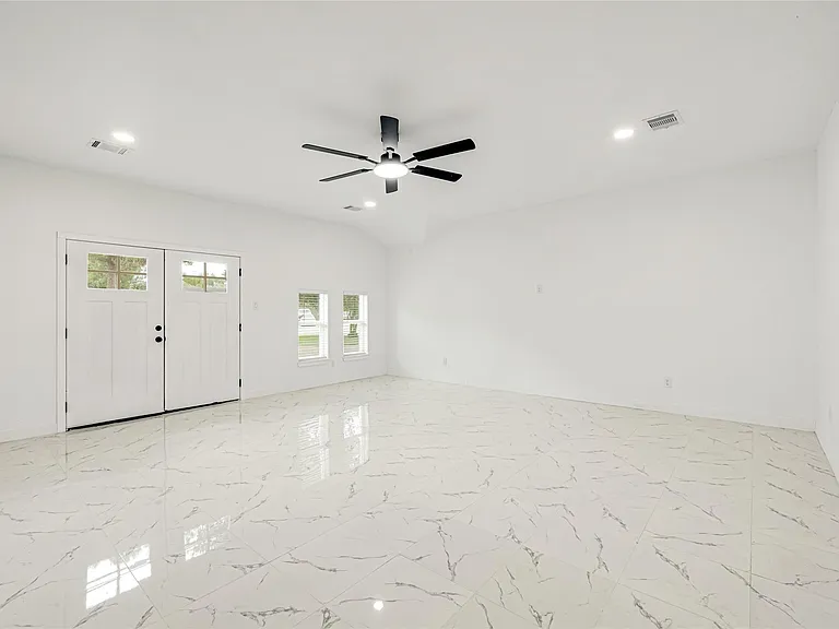 11411 Sagehurst Ln — Photo 24