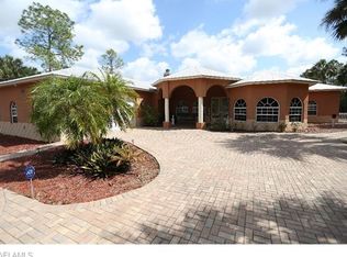 1060 29th St SW, Naples, FL 34117