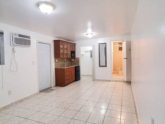 3rd image of 41 NW 27th Ct #1