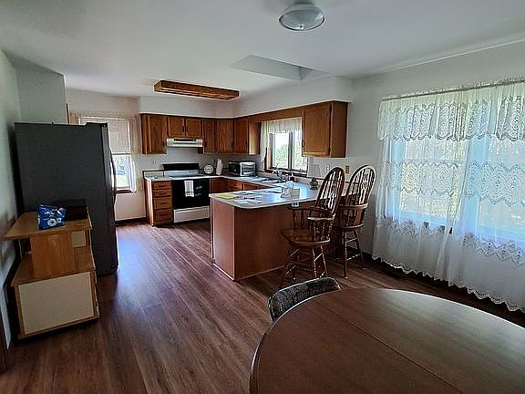 2nd image of 405 Clearview Ave