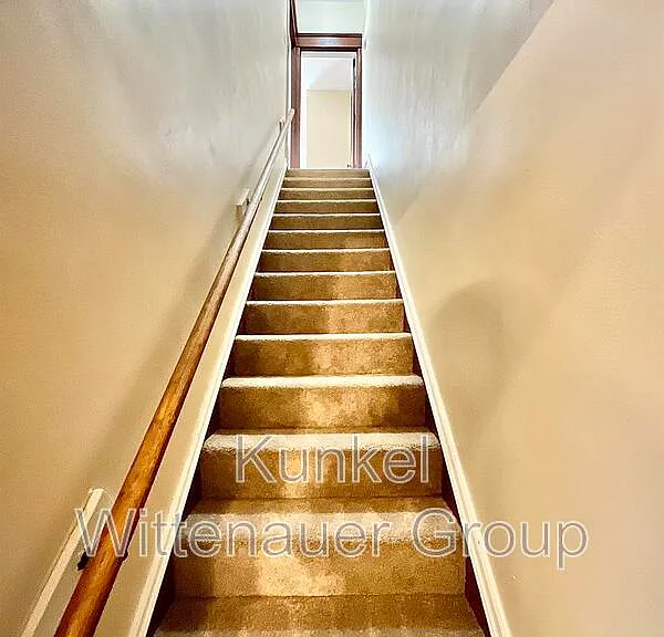 907 N Church St — Photo 10
