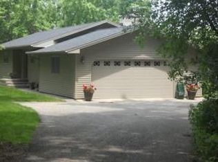 658 44th Avenue Ct SW, Rochester, MN 55902