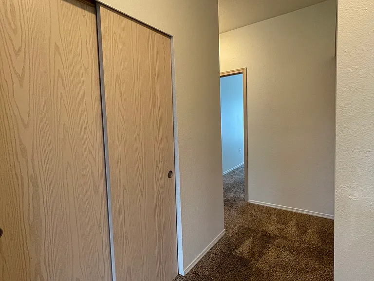 Fountain Valley Apartments — Photo 25