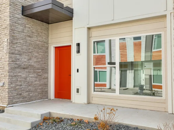 439 SW 12th St, Des Moines, IA 50309