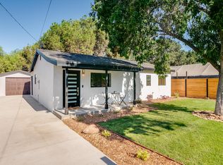 295 Burnham Rd, Oak View, CA 93022