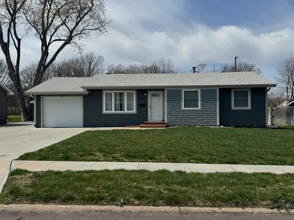 802 S Beadle St, Papillion, NE 68046