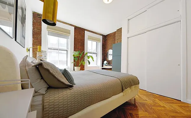 Rented by Buchbinder & Warren | media 19