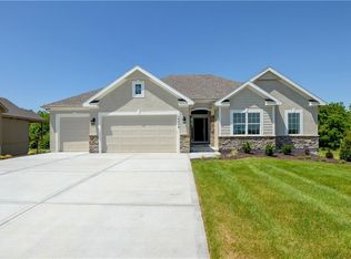 14609 Aspen Cir, Basehor, KS 66007