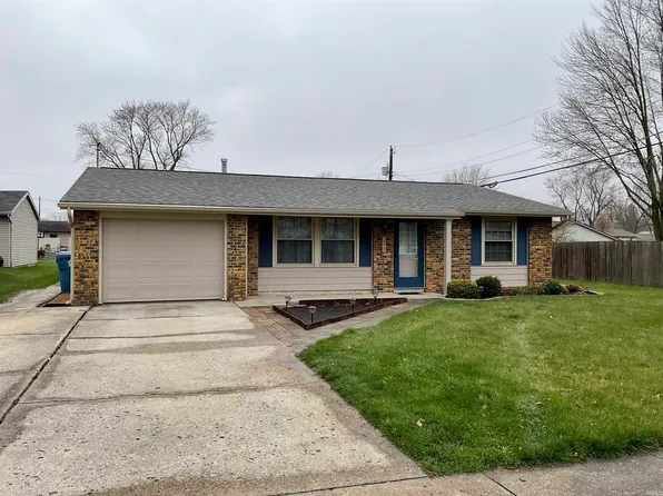 1614 Dundee Dr, New Haven, IN 46774