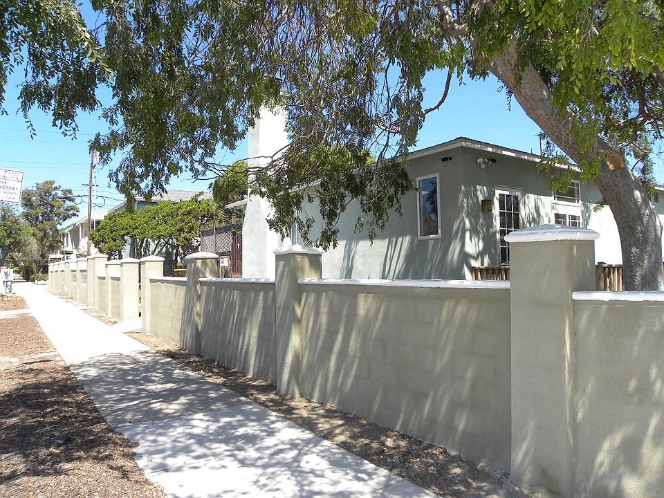 1st image of 4211 Haines St