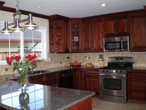 Spacious Kitchen