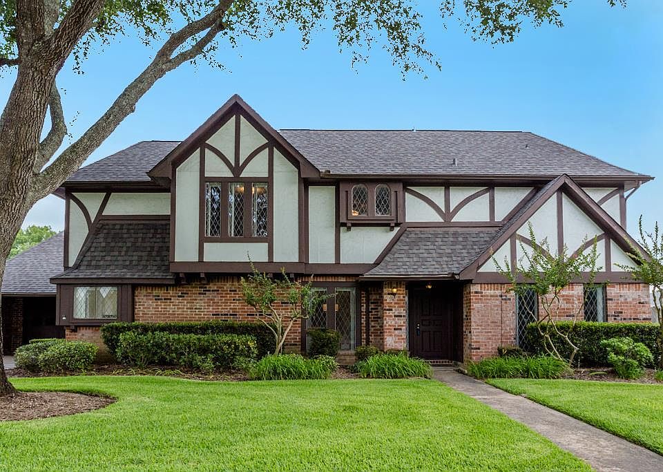 1st image of 2830 Glenn Lakes Ln