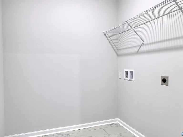 319 Allene Way — Photo 17