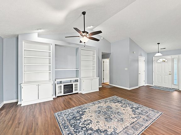 3rd image of 8187 Burnett Blvd