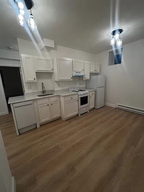 2 bed, $4,050 — Photo 2