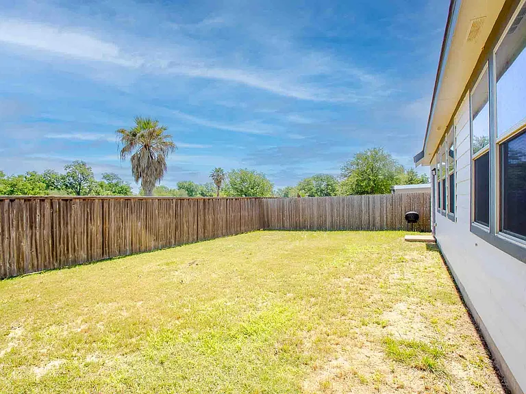11724 Saddle Rock Dr — Photo 27