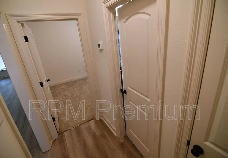 7108 Kenilworth Crossing Ave — Photo 23