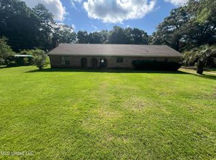 17116 Pierce St, Moss Point, MS 39562