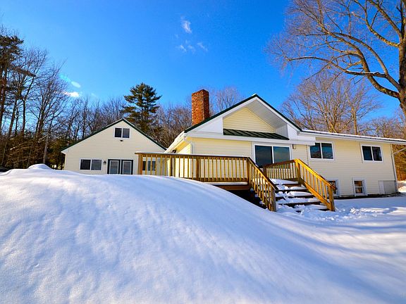 77 Meadow Rd Raymond ME02