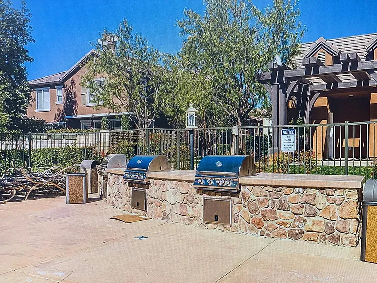 28427 Santa Rosa Ln — Photo 24
