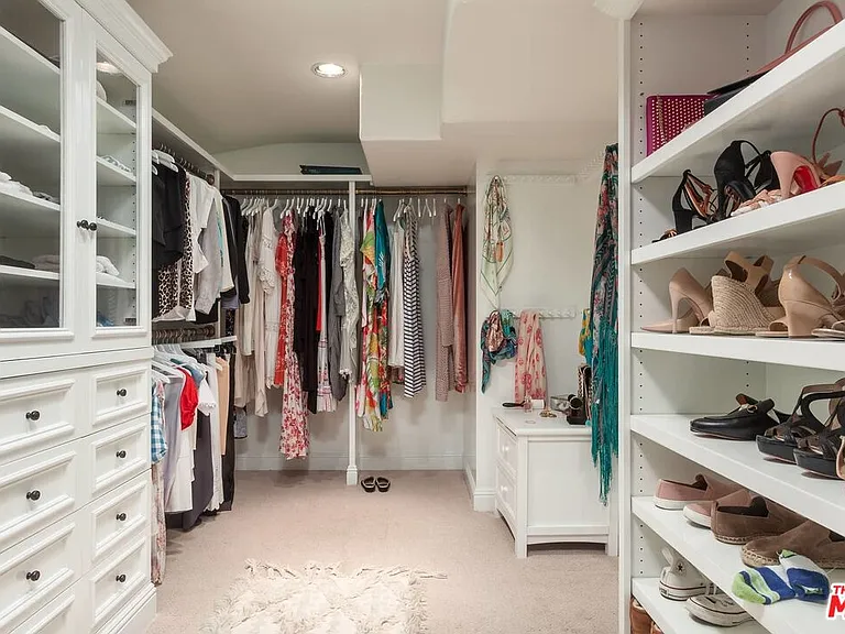 703 Palisades Beach Rd — Photo 31