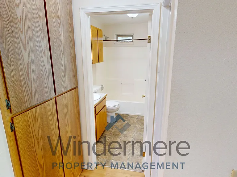 2040 Sunbar St — Photo 12