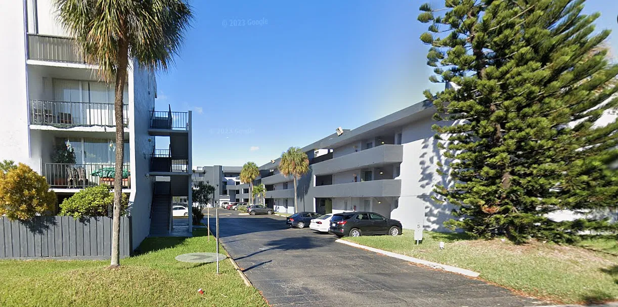 2 bed, 1.5 bath, 900 sqft, $2,250 — Photo 1