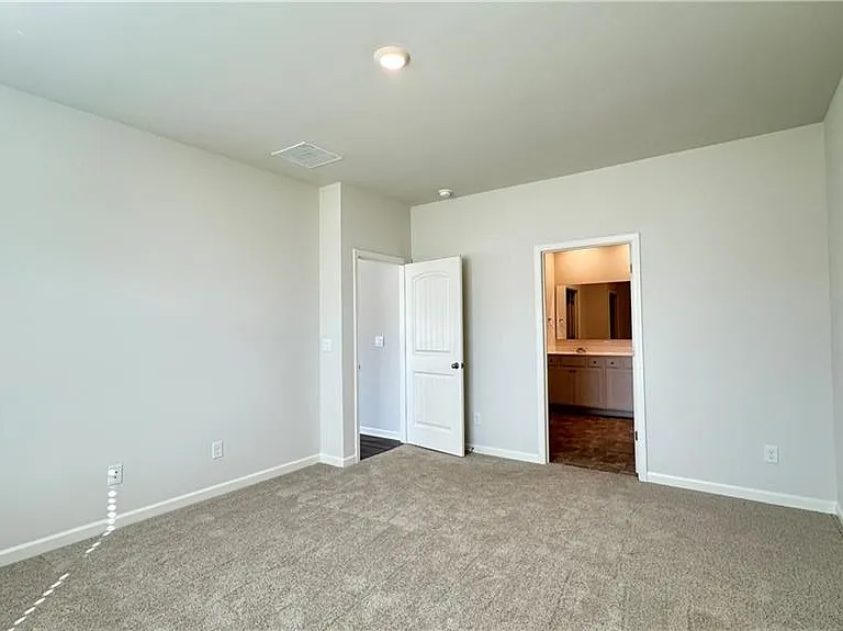841 Highgrove Way — Photo 16