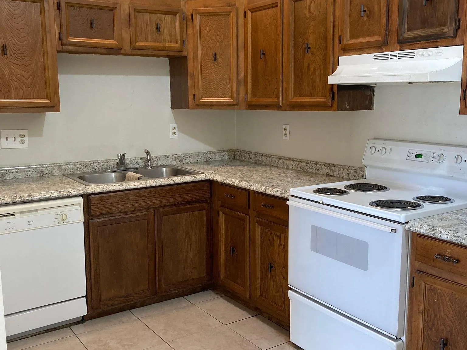 2 bed, 800 sqft, $1,250 — Photo 4