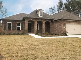 167 Meadow Lake Dr, Freeport, FL 32439