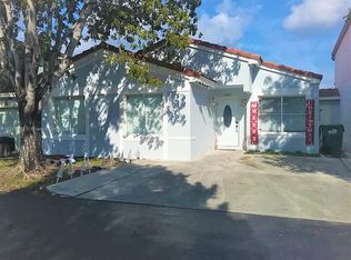 16385 SW 97th Ter, Miami, FL 33196