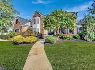 11 Victoria Ct, Cream Ridge, NJ 08514