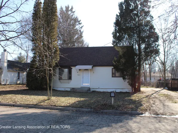 403 W 3rd St, Charlotte, MI 48813