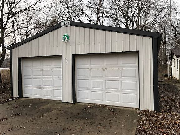 2nd image of 54261 Bell St