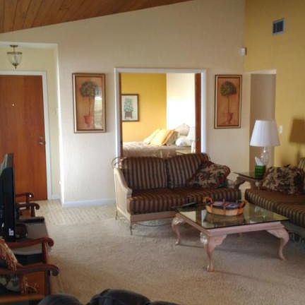 5th image of 110 Meadowbrook Cir