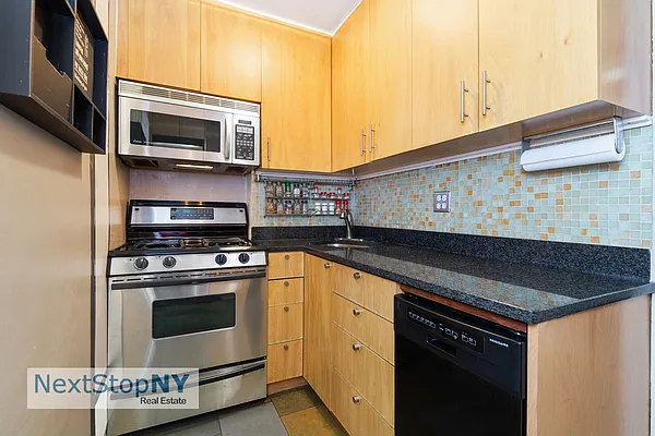 Sold by NextStopNY | media 4