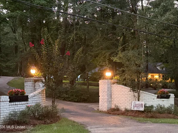 433 N Church St, Florence, MS 39073
