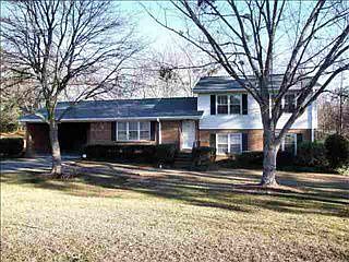 3rd image of 619 Stafford Ave