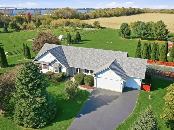 41W148 Charles Ln, Huntley, IL 60142