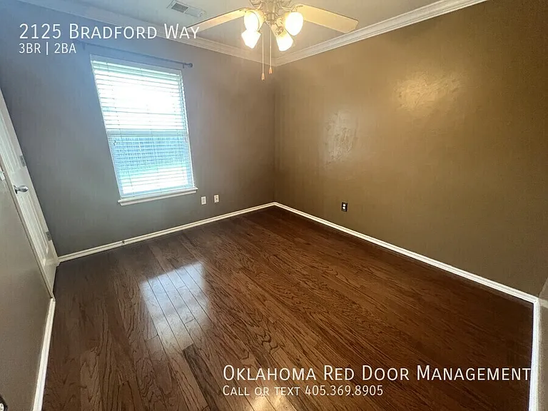 2125 Bradford Way — Photo 7