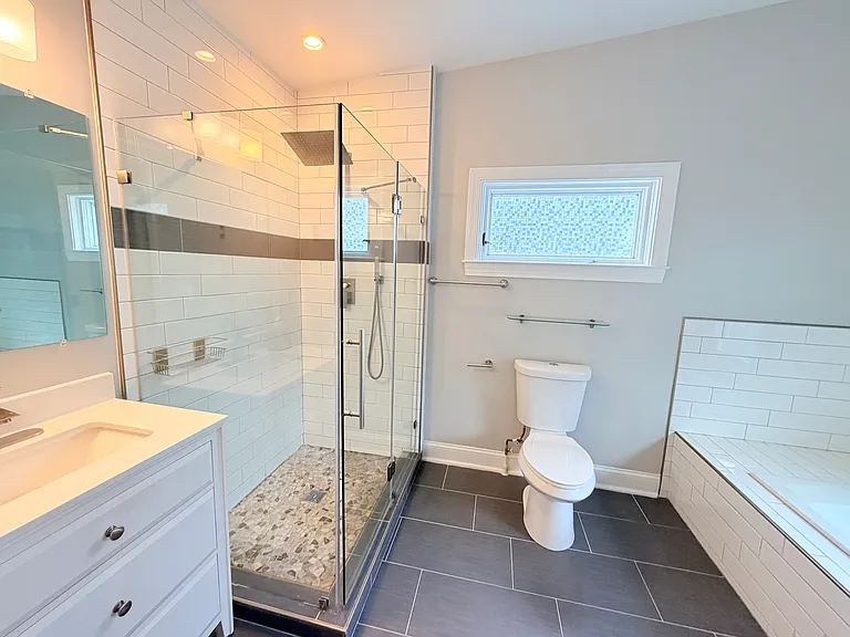 9133 Baltimore St — Photo 15