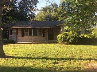 1107 E Highland Ave, Carthage, MO 64836