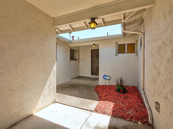 3rd image of 2528 Silsby Ave #2528