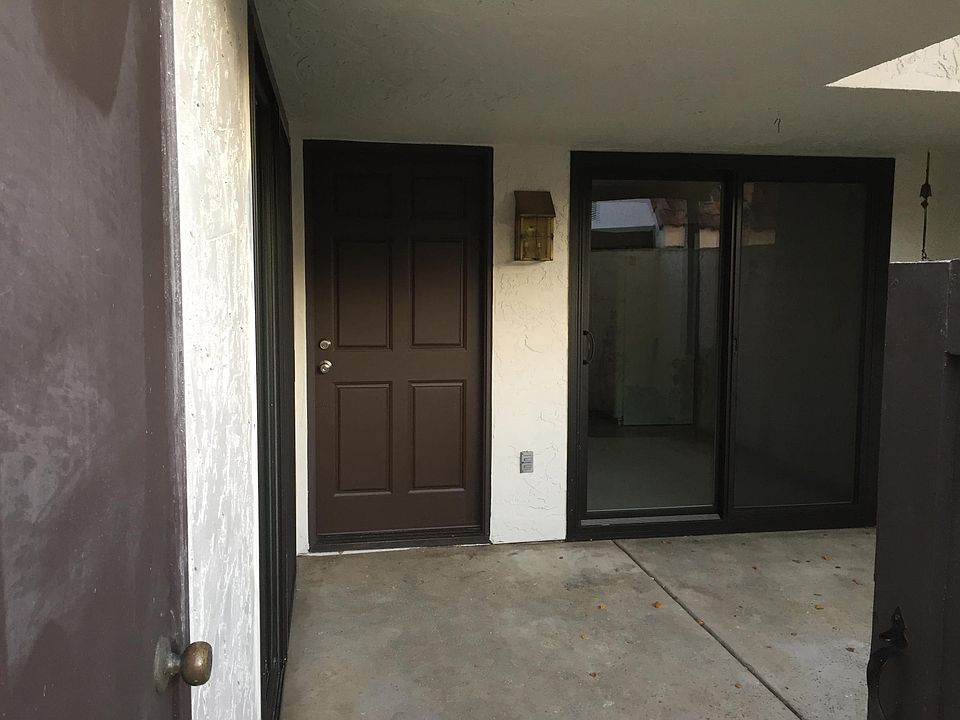 1st image of 19910 Portal Plz
