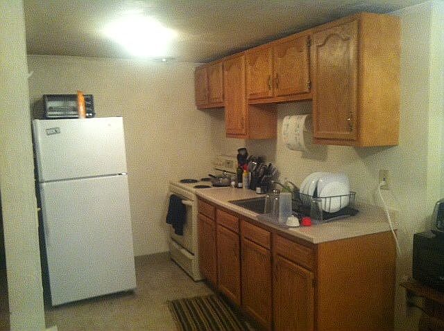 2nd image of 415 Park Manor Pl