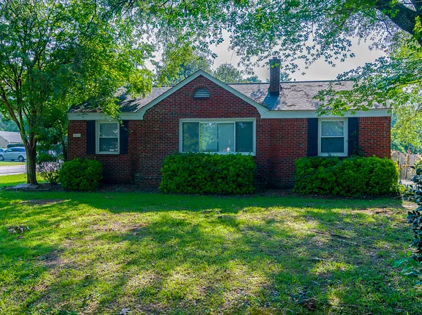 1201 Honeysuckle St, Cayce, SC 29033