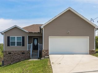 1861 Providence Ct, Columbia, TN 38401
