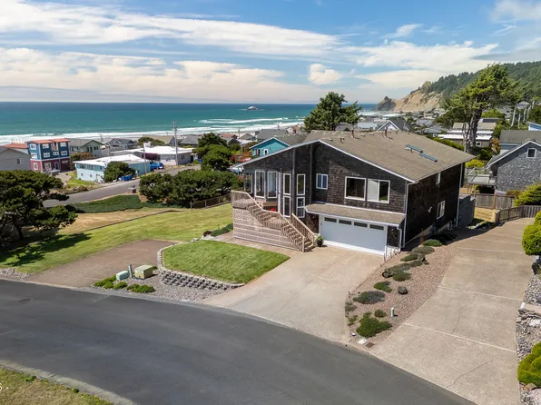 1903 NE Spindrift Ct, Lincoln City, OR 97367