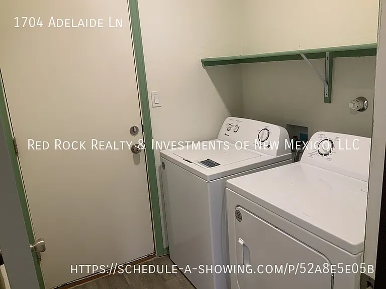 1704 Adelaide Ln — Photo 13